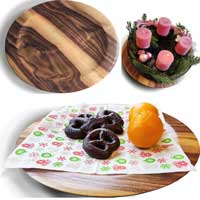 Nussbaum-Teller mit edler Maserung und markantem Splintholz. Nussbaum-Teller mit edler Maserung und markantem Splintholz.